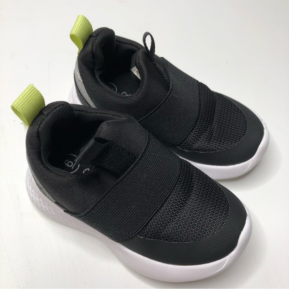 Toddler Boy Shoes Cat & Jack Slide On Black Elastic Closure Comfy Sneakers Sz 6 - Picture 1 of 6